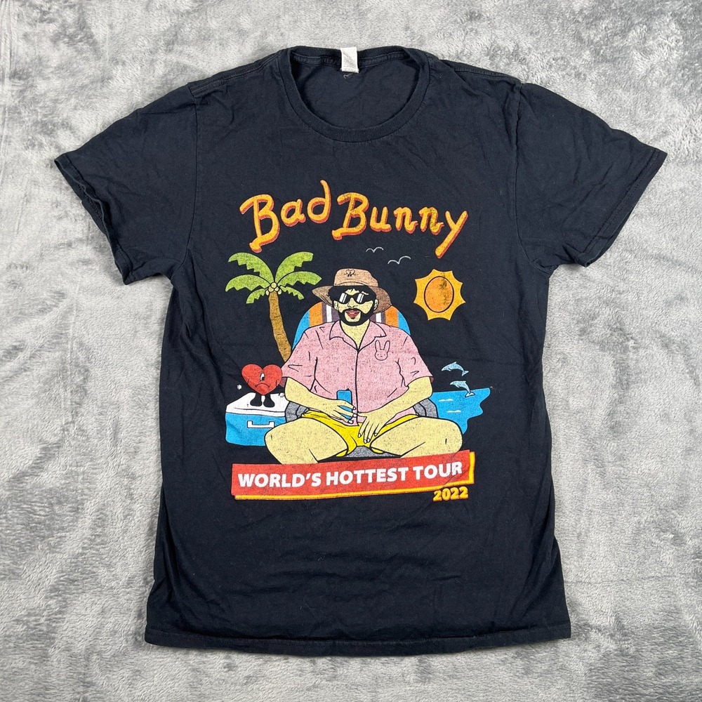 Fruit Of The Loom T Shirt Mens Small Black Bad Bunny 2022 Worlds Hottest Tour